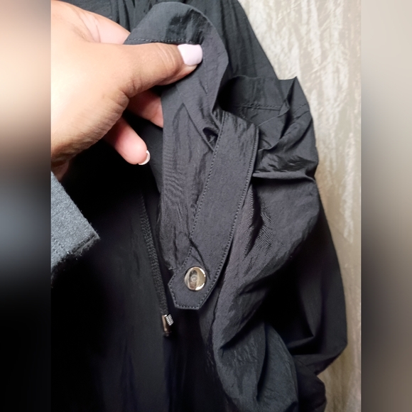 BloomChic Black Lightweight Hooded Jacket 22W-24W NWT - Picture 7 of 11